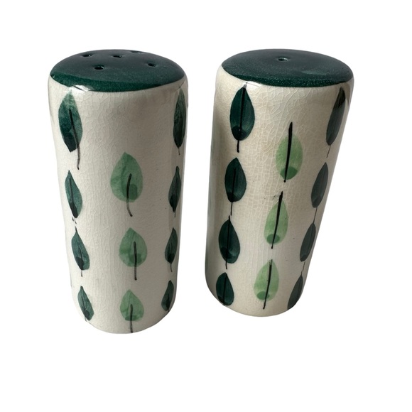 Vintage Portuguese Salt & Pepper Shakers - Picture 5 of 8